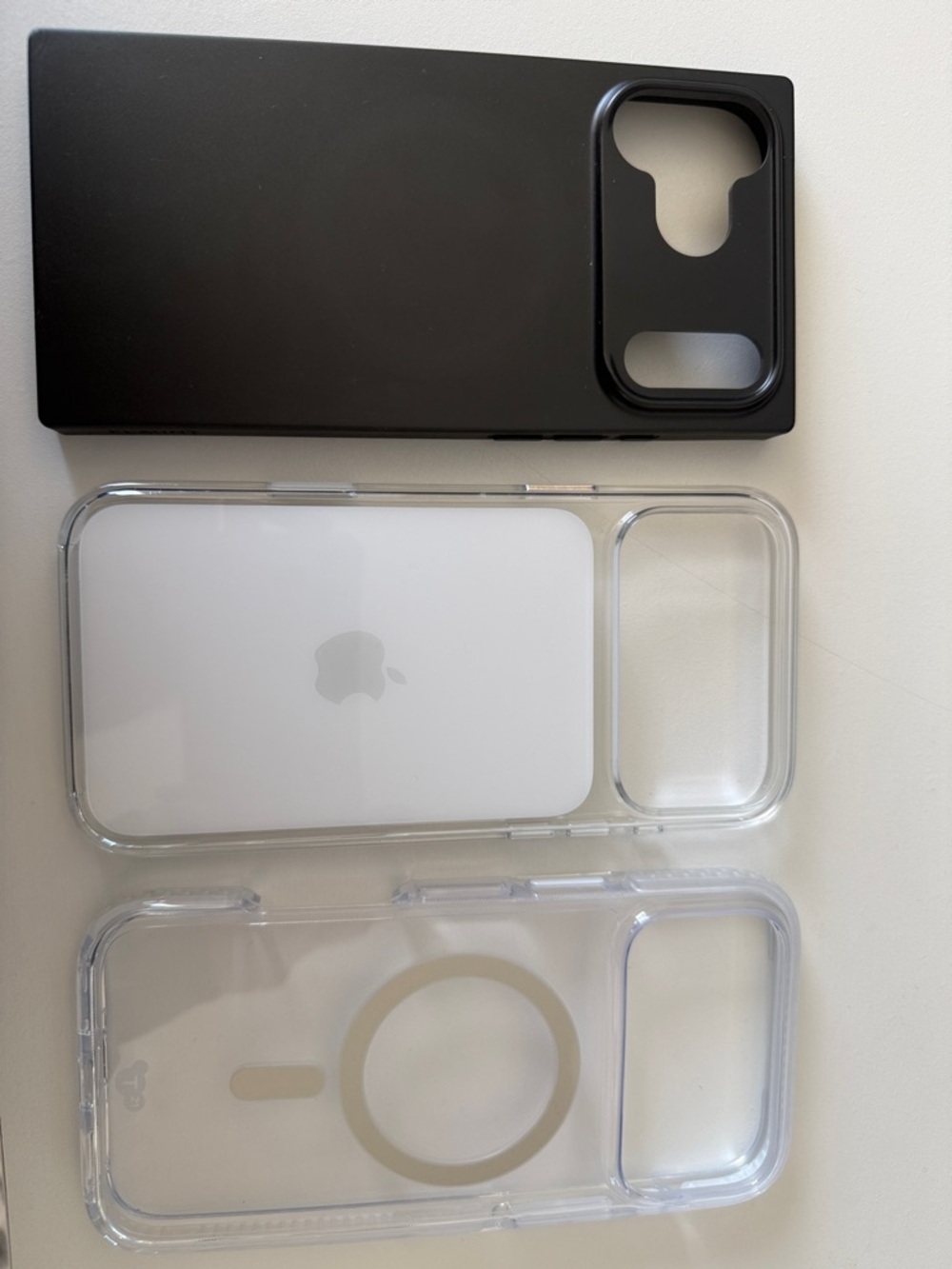 Apple Black and Clear MagSafe-Compatible Phone Case Set I phone 17 pro max cases